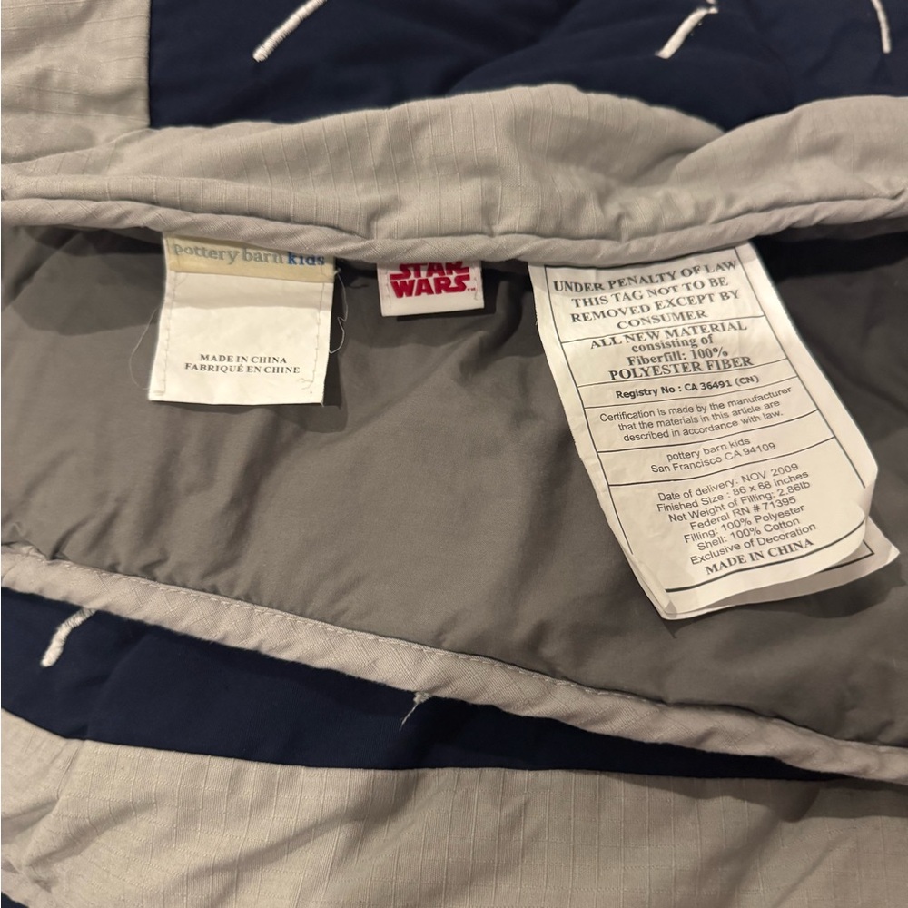 Pottery Barn Kids Millennium Falcon Quilt, Full - Picture 4 of 4